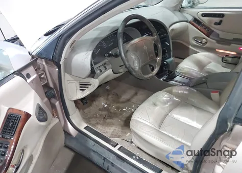 1999 Oldsmobile Aurora z USA, uszkodzony, nr VIN 1G3GR62C5X4104923